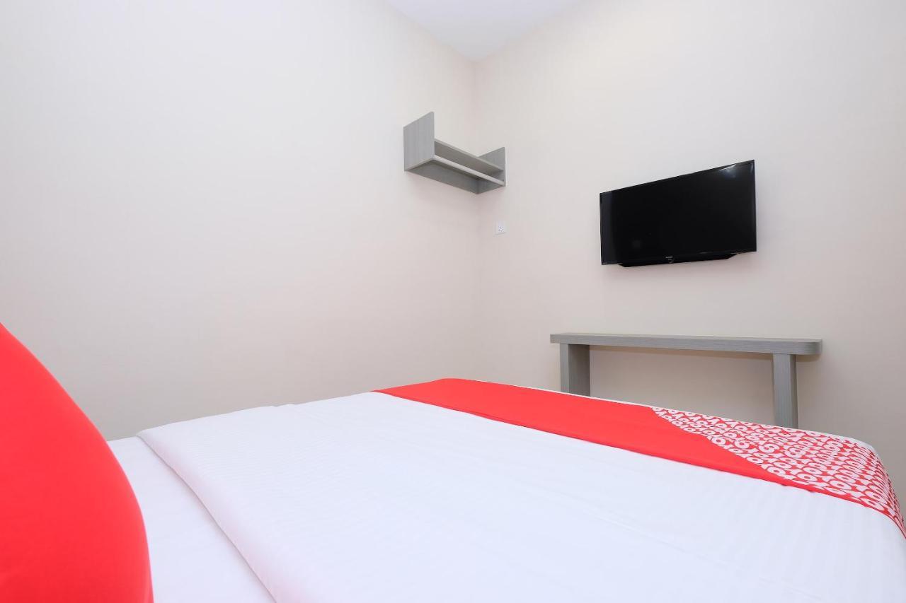 Super Oyo 43935 Mancalin Hotel Kuantan Buitenkant foto