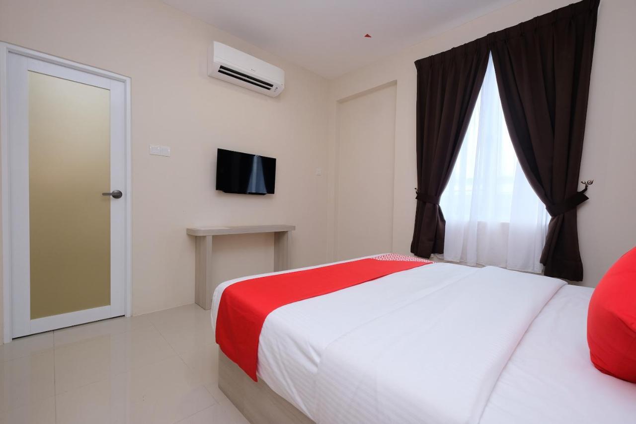 Super Oyo 43935 Mancalin Hotel Kuantan Buitenkant foto