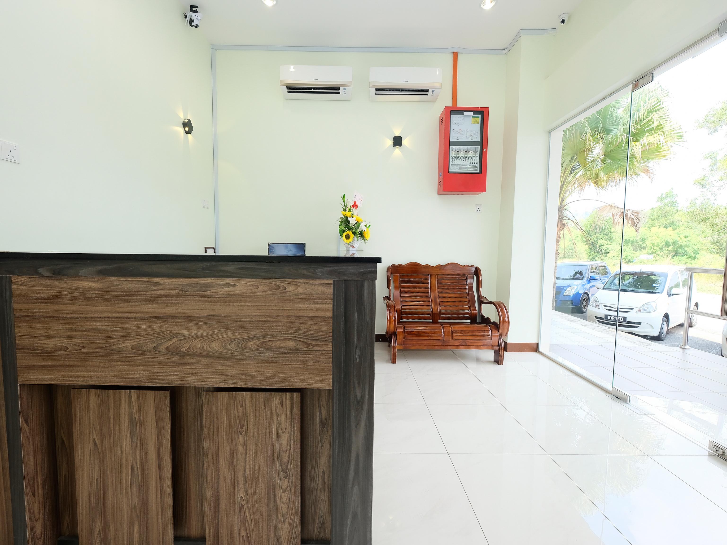 Super Oyo 43935 Mancalin Hotel Kuantan Buitenkant foto